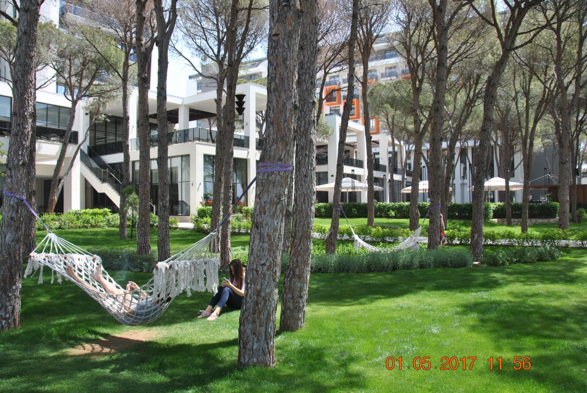 imagini hotel TRENDY LARA